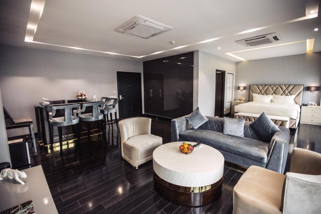Grand Ittehad Boutique Hotel ラホール エクステリア 写真